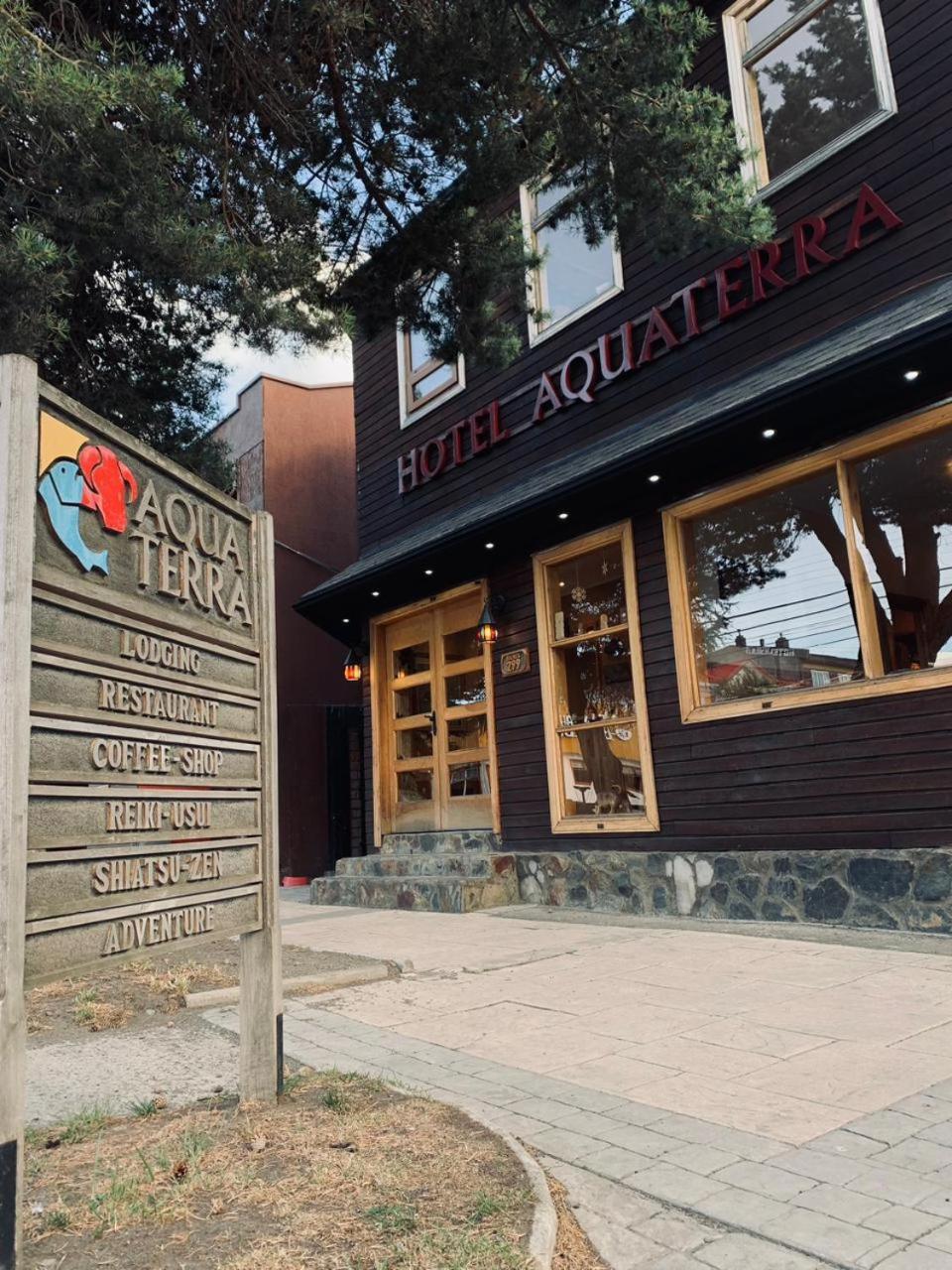 Hotel Aquaterra Puerto Natales Exterior foto